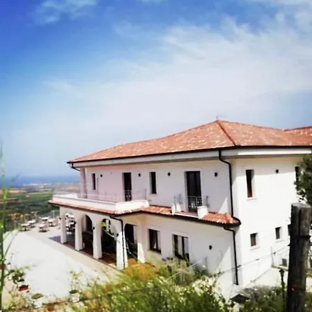 Πανσιόν Aquila D'oro Ciro