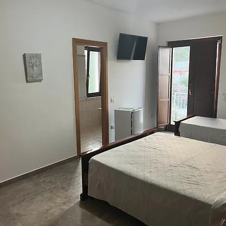 Aquila D'oro Konukevi Ciro